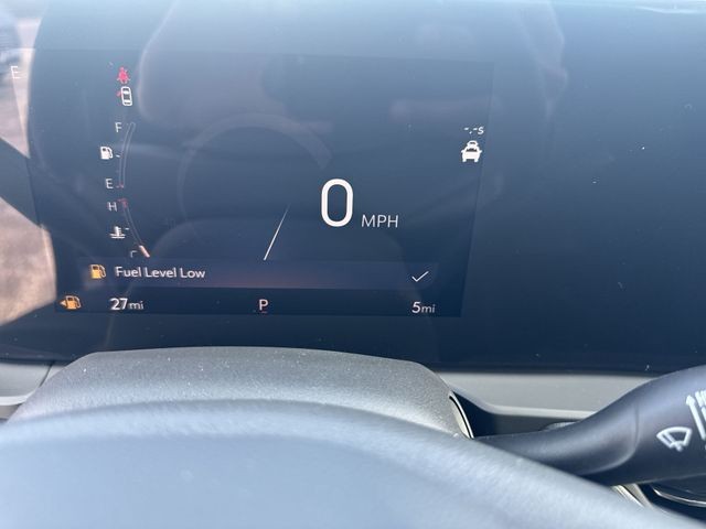 Buick Envista Vehicle Full-screen Gallery Image 15