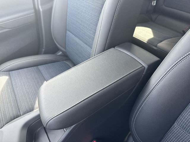 Buick Envista Vehicle Full-screen Gallery Image 20