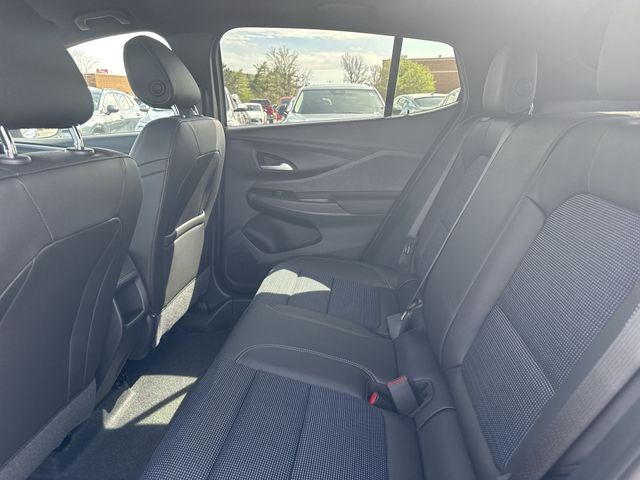 Buick Envista Vehicle Full-screen Gallery Image 21