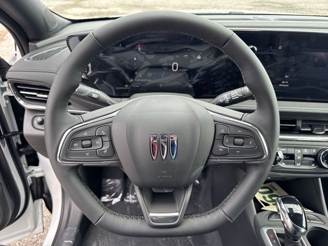 Buick Envista Vehicle Full-screen Gallery Image 14