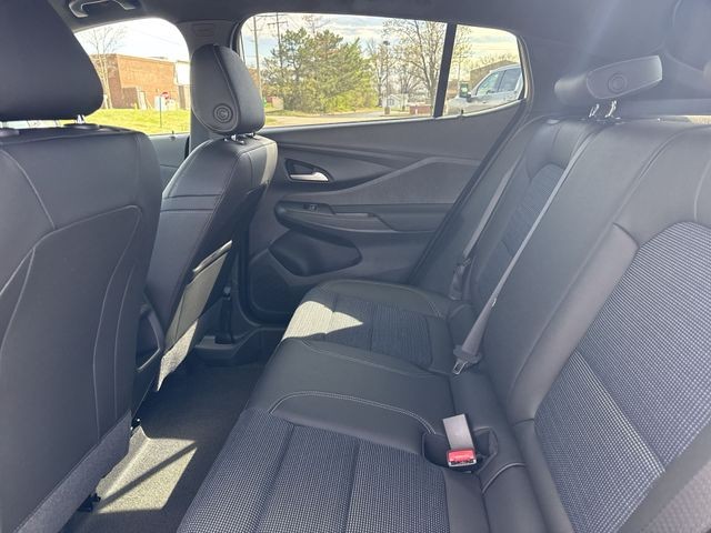 Buick Envista Vehicle Full-screen Gallery Image 21