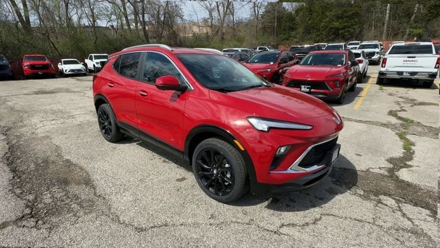 Buick Encore GX Vehicle Full-screen Gallery Image 02