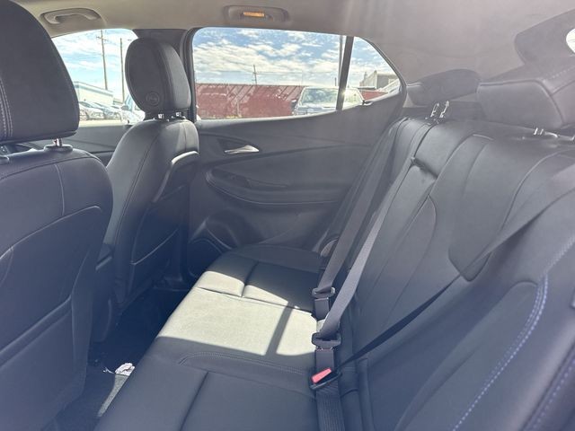 Buick Encore GX Vehicle Full-screen Gallery Image 22