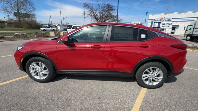 Buick Envista Vehicle Full-screen Gallery Image 05