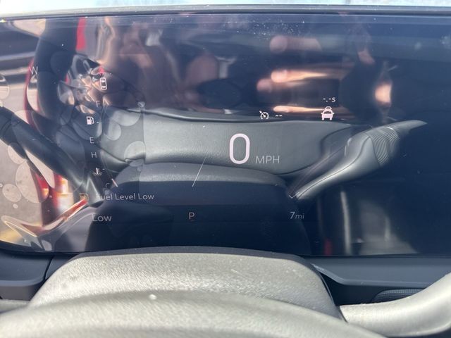 Buick Envista Vehicle Full-screen Gallery Image 15