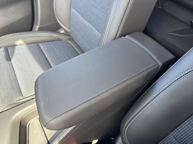 Buick Envista Vehicle Full-screen Gallery Image 20