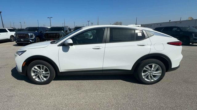 Buick Envista Vehicle Full-screen Gallery Image 05