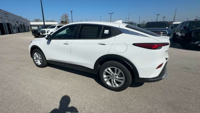 Buick Envista Vehicle Full-screen Gallery Image 06