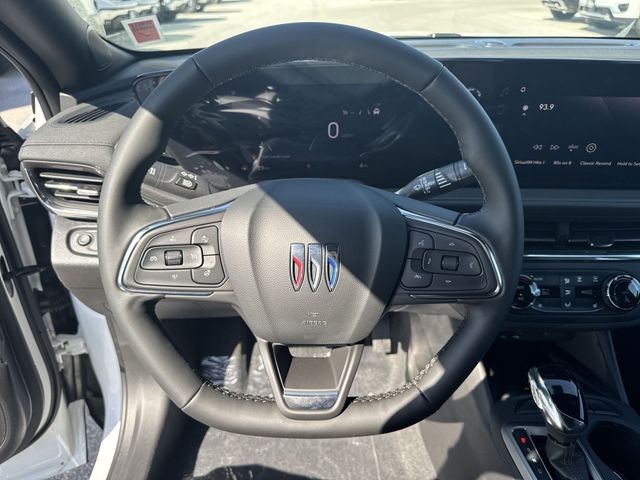 Buick Envista Vehicle Full-screen Gallery Image 14