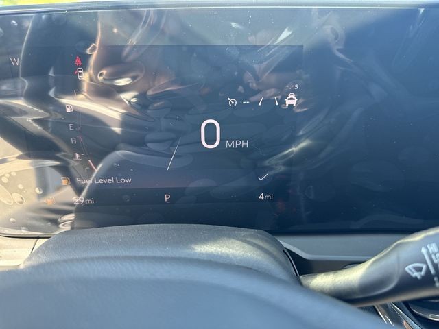 Buick Envista Vehicle Full-screen Gallery Image 15