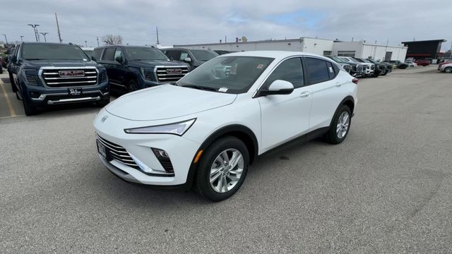 Buick Envista Vehicle Full-screen Gallery Image 04