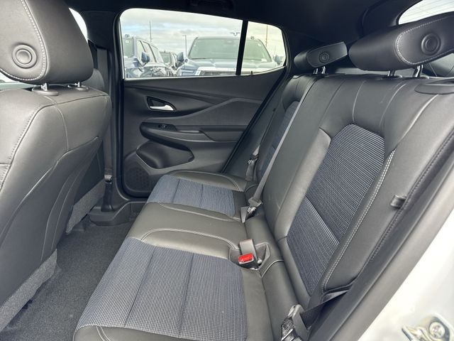 Buick Envista Vehicle Full-screen Gallery Image 21