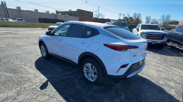 Buick Envista Vehicle Full-screen Gallery Image 06