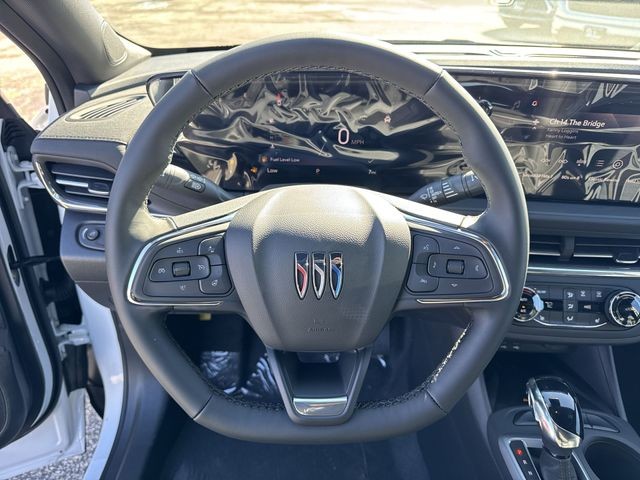 Buick Envista Vehicle Full-screen Gallery Image 14