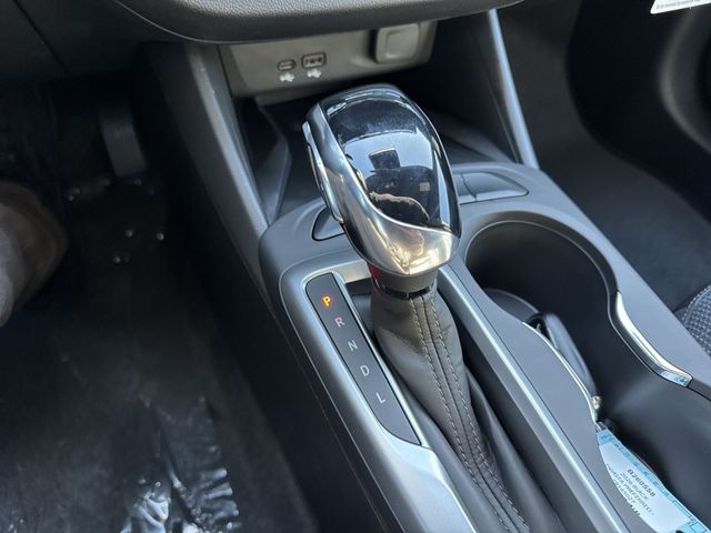 Buick Envista Vehicle Full-screen Gallery Image 19