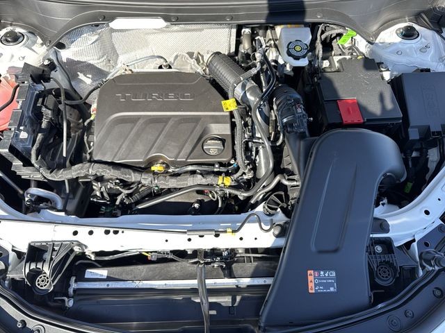 Buick Envista Vehicle Full-screen Gallery Image 24