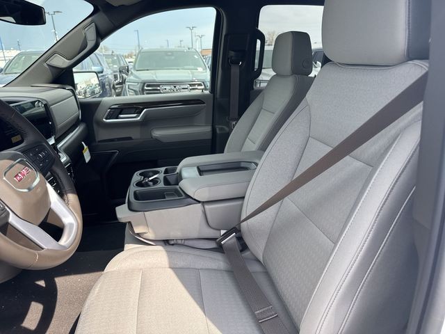 GMC Sierra 1500 Vehicle Full-screen Gallery Image 11