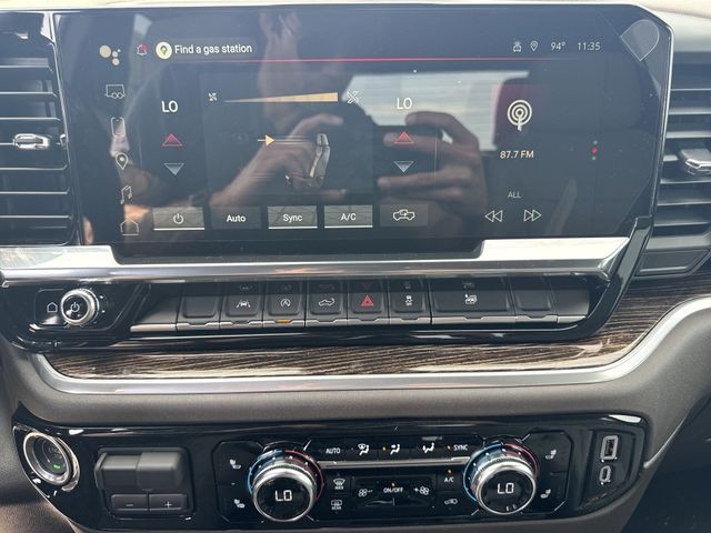 GMC Sierra 1500 Vehicle Full-screen Gallery Image 19