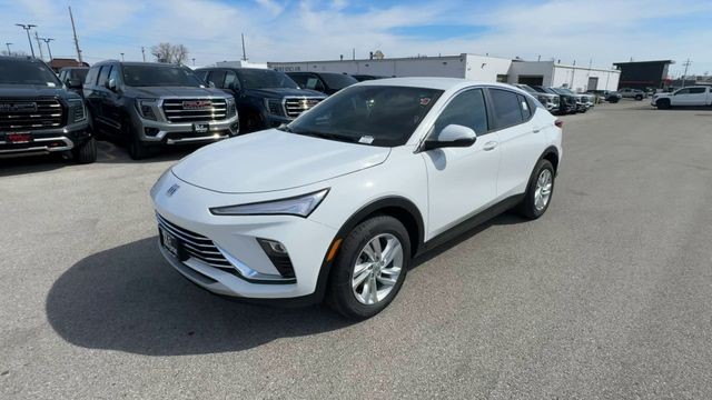 Buick Envista Vehicle Full-screen Gallery Image 04