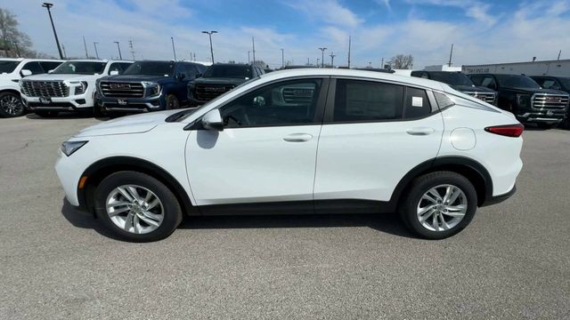 Buick Envista Vehicle Full-screen Gallery Image 05