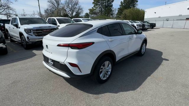 Buick Envista Vehicle Full-screen Gallery Image 08