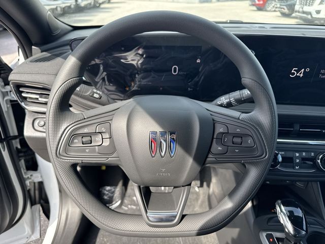 Buick Envista Vehicle Full-screen Gallery Image 14