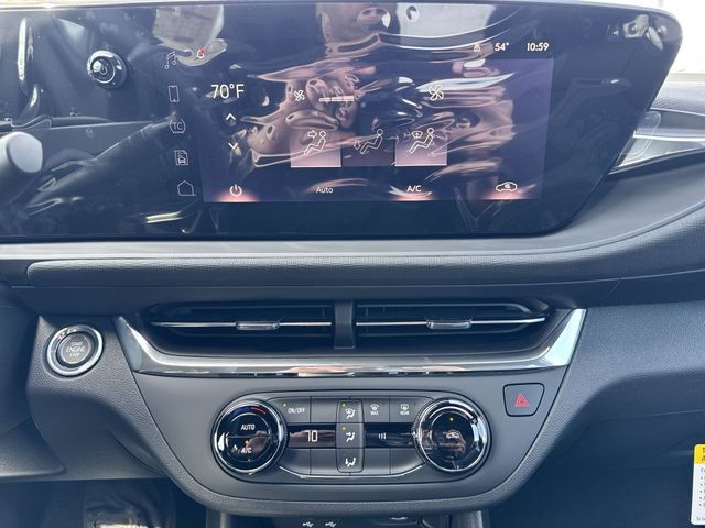 Buick Envista Vehicle Full-screen Gallery Image 18