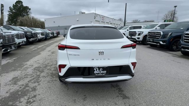 Buick Envista Vehicle Full-screen Gallery Image 07