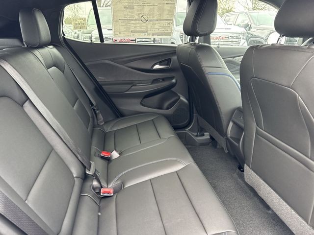 Buick Envista Vehicle Full-screen Gallery Image 22