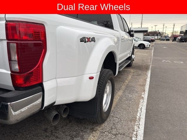 Ford Super Duty F-350 DRW Vehicle Full-screen Gallery Image 06