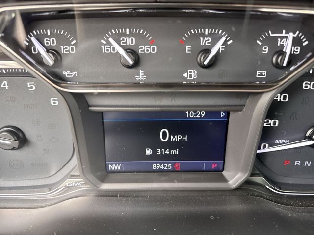 GMC Sierra 1500 Vehicle Full-screen Gallery Image 15