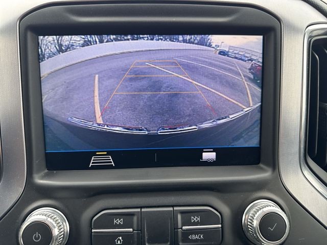 GMC Sierra 1500 Vehicle Full-screen Gallery Image 18