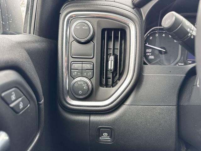 GMC Sierra 1500 Vehicle Full-screen Gallery Image 21