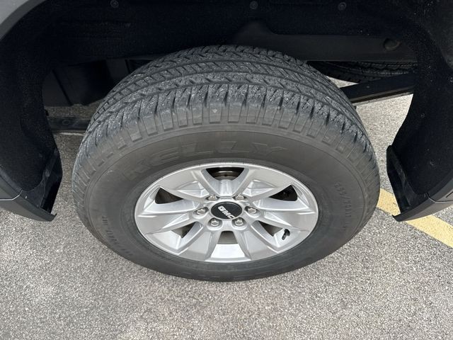 GMC Sierra 1500 Vehicle Full-screen Gallery Image 34