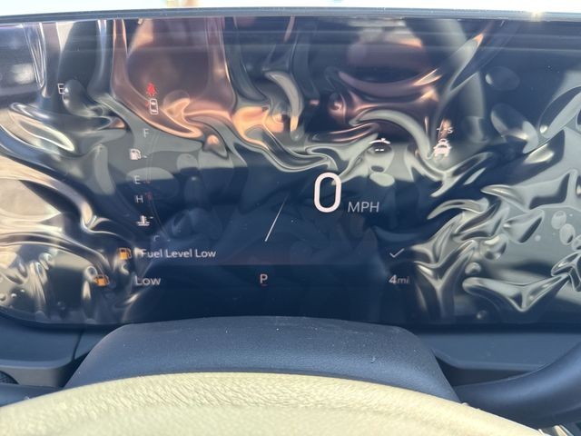 Buick Envista Vehicle Full-screen Gallery Image 15