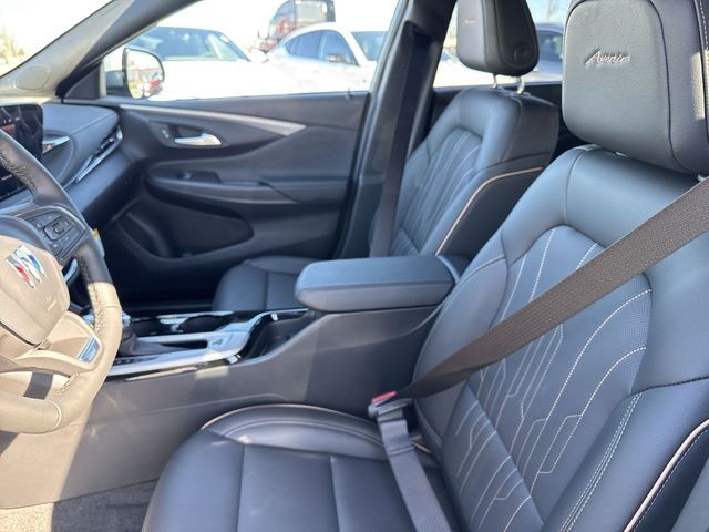 Buick Envista Vehicle Full-screen Gallery Image 11