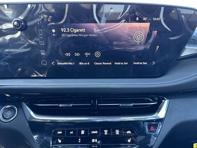 Buick Envista Vehicle Full-screen Gallery Image 16