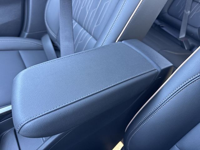 Buick Envista Vehicle Full-screen Gallery Image 20