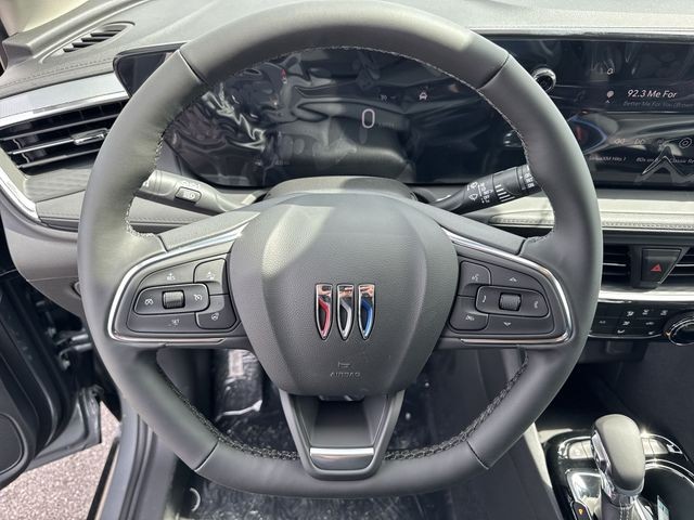 Buick Encore GX Vehicle Full-screen Gallery Image 14
