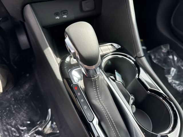 Buick Encore GX Vehicle Full-screen Gallery Image 19