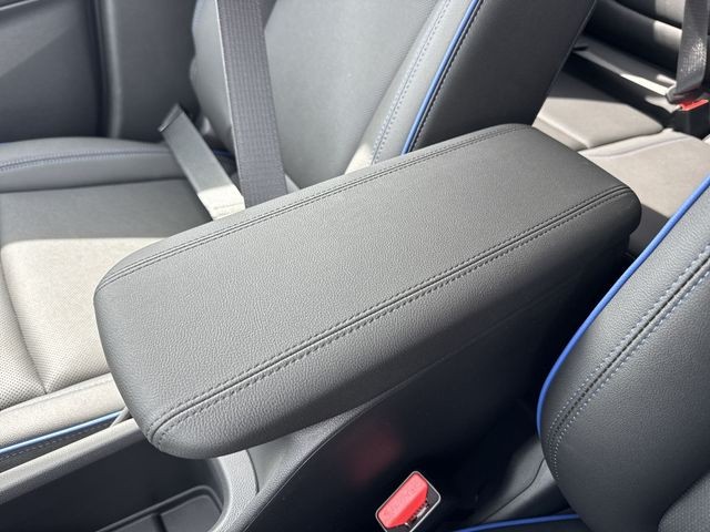 Buick Encore GX Vehicle Full-screen Gallery Image 20