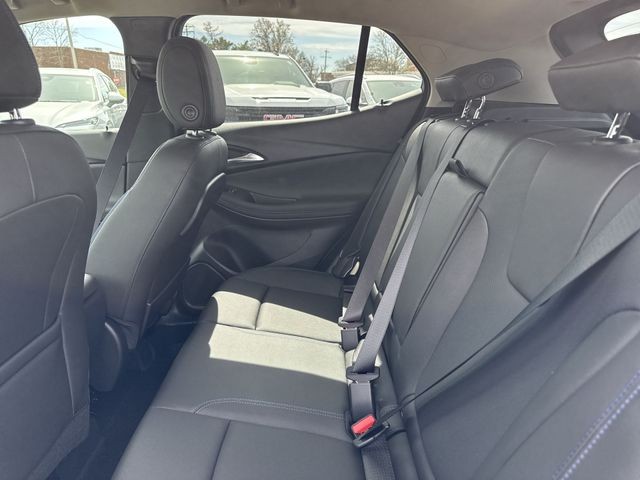 Buick Encore GX Vehicle Full-screen Gallery Image 21