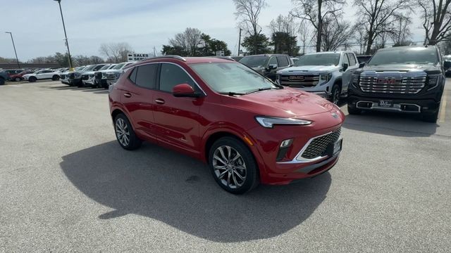 Buick Encore GX Vehicle Full-screen Gallery Image 02