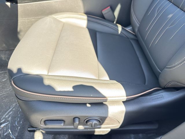 Buick Envista Vehicle Full-screen Gallery Image 12