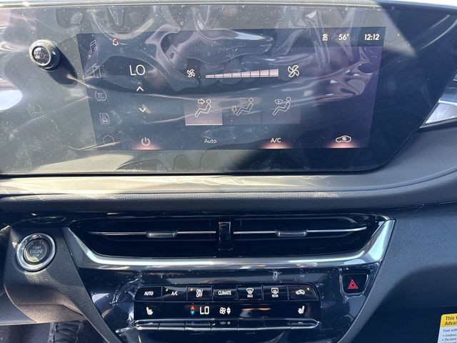 Buick Envista Vehicle Full-screen Gallery Image 18