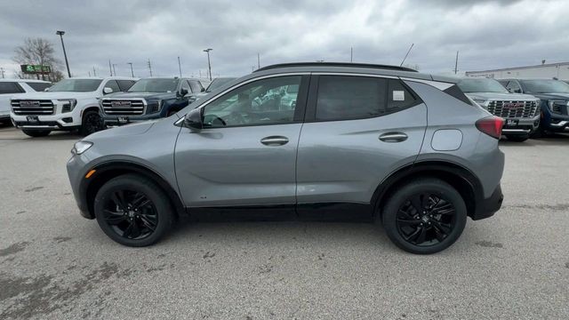 Buick Encore GX Vehicle Full-screen Gallery Image 05