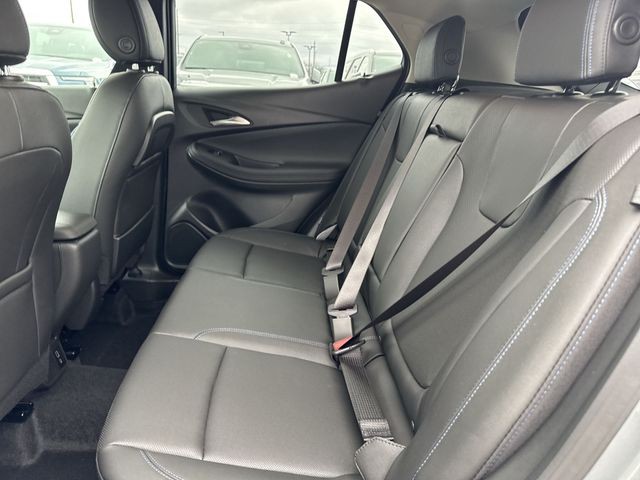 Buick Encore GX Vehicle Full-screen Gallery Image 21