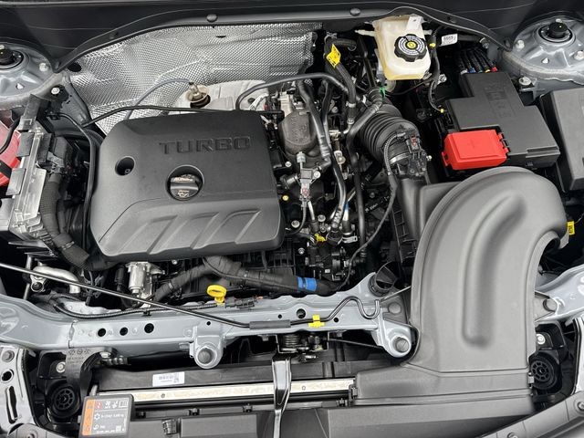 Buick Encore GX Vehicle Full-screen Gallery Image 24