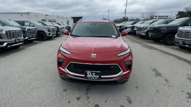 Buick Encore GX Vehicle Full-screen Gallery Image 03