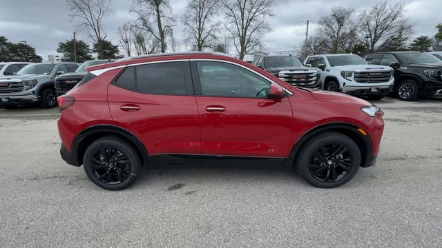 Buick Encore GX Vehicle Full-screen Gallery Image 09